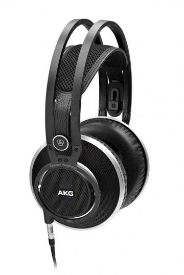 AKG K812
